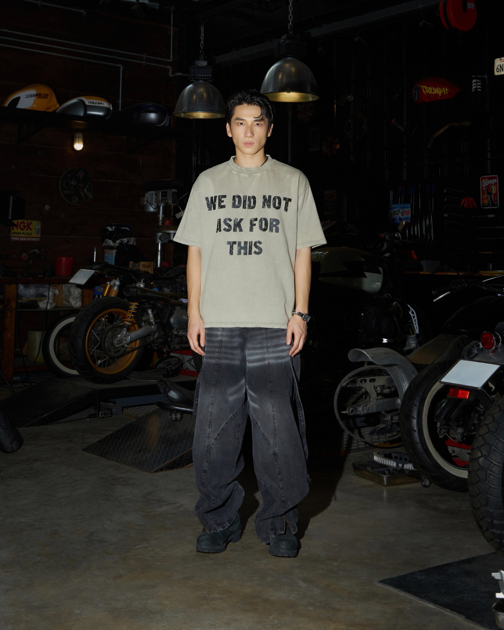 TWG6 - 'WHO ASKED' VINTAGE TEE - SAND