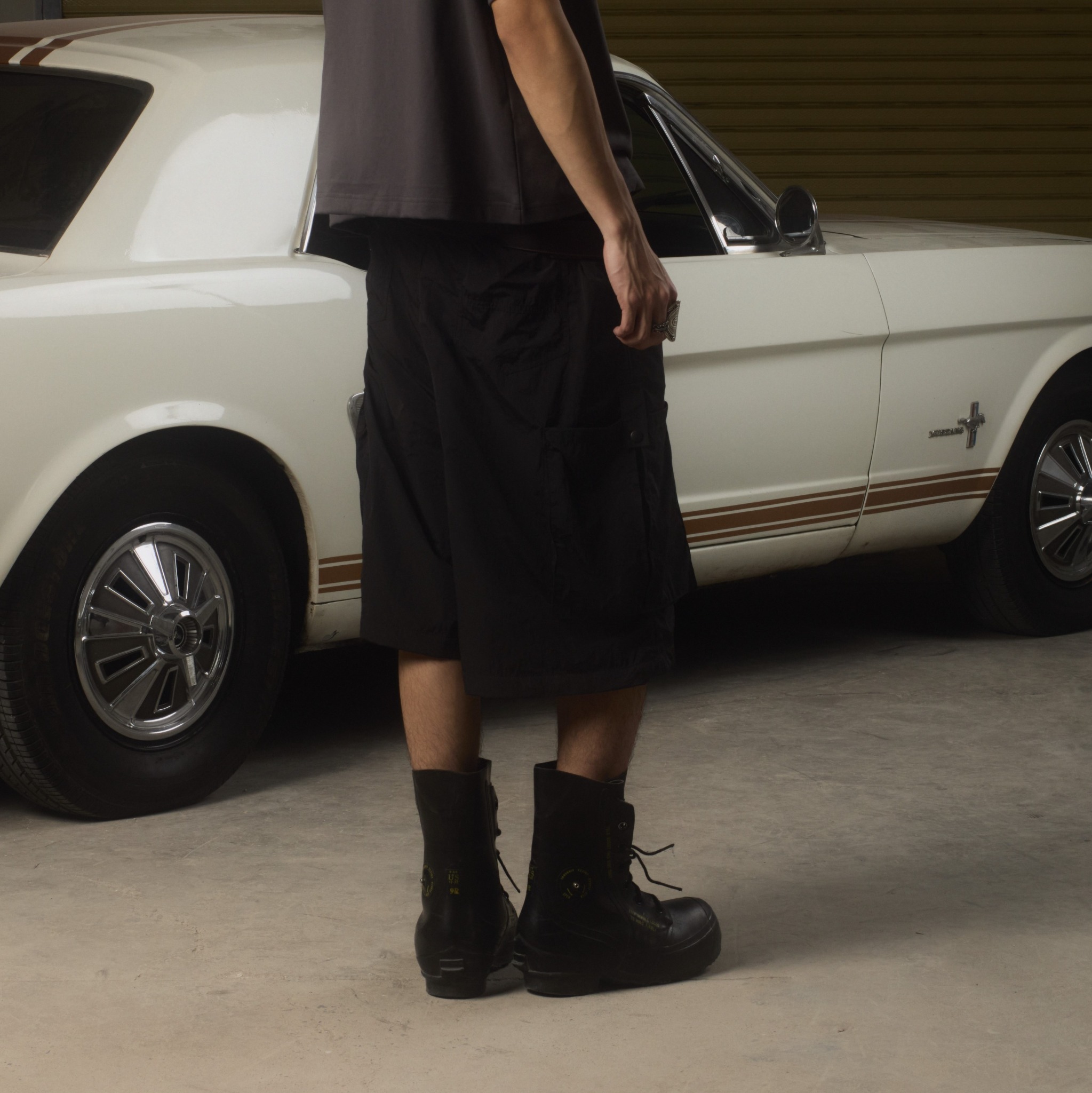 SPC - "ATYPICAL" STRUCTURE NYLON SHORT - BLACK