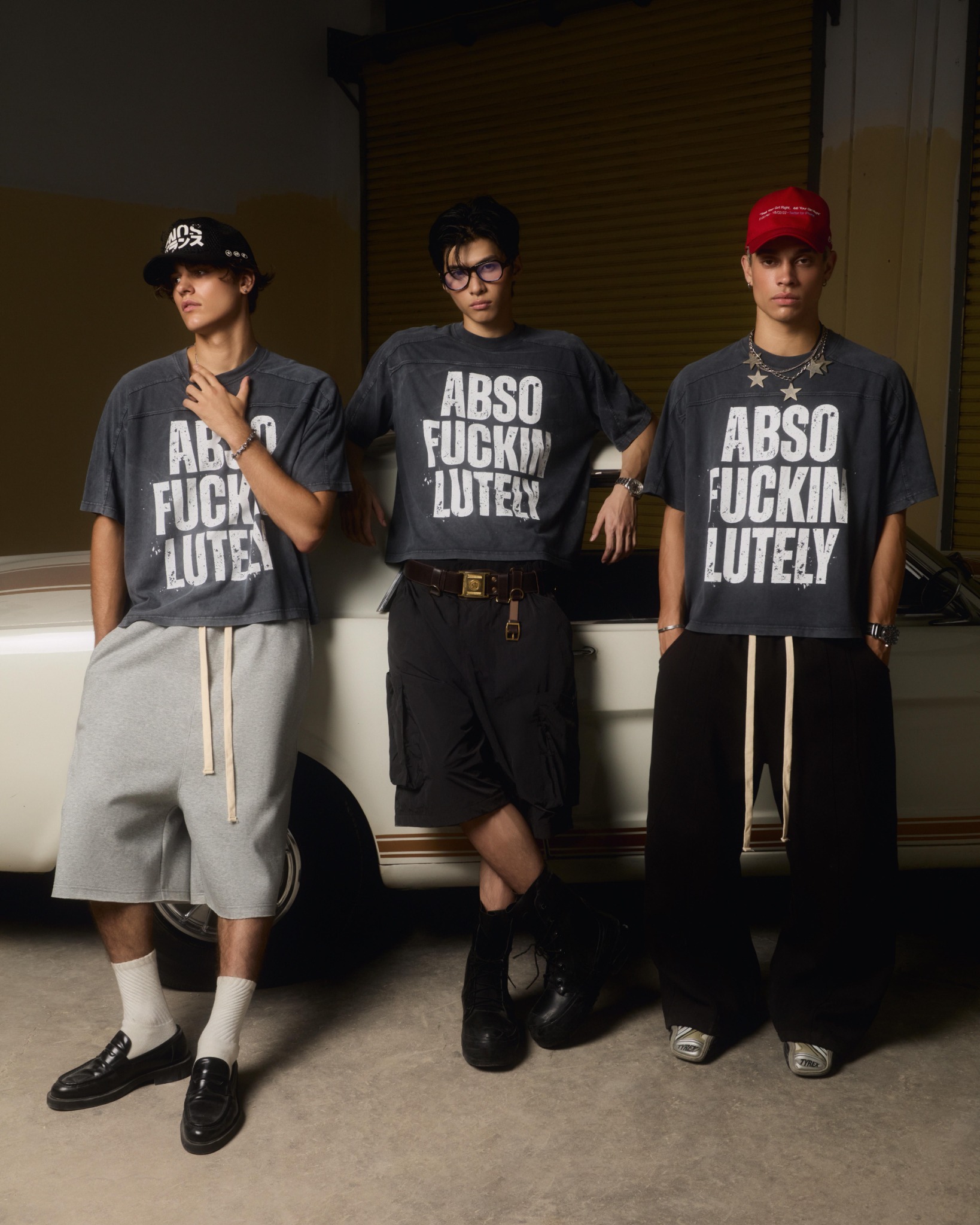 TWG31 - "ABSOFCKINLUTELY" WASHED BOXY TEE - NAVY