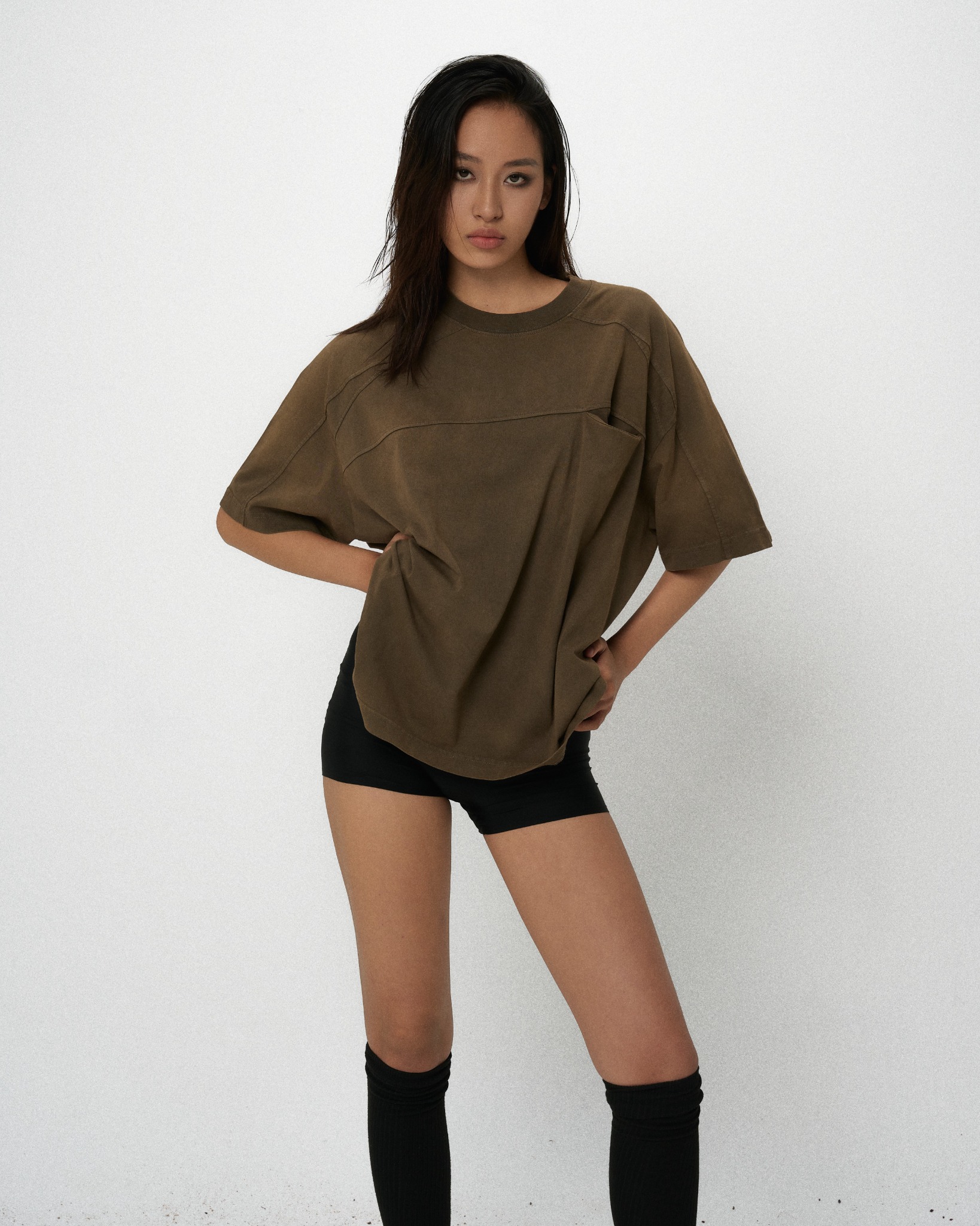 TSW13 - 'INTROVERSE' BOXY VINTAGE TEE - GREEN SMOKE