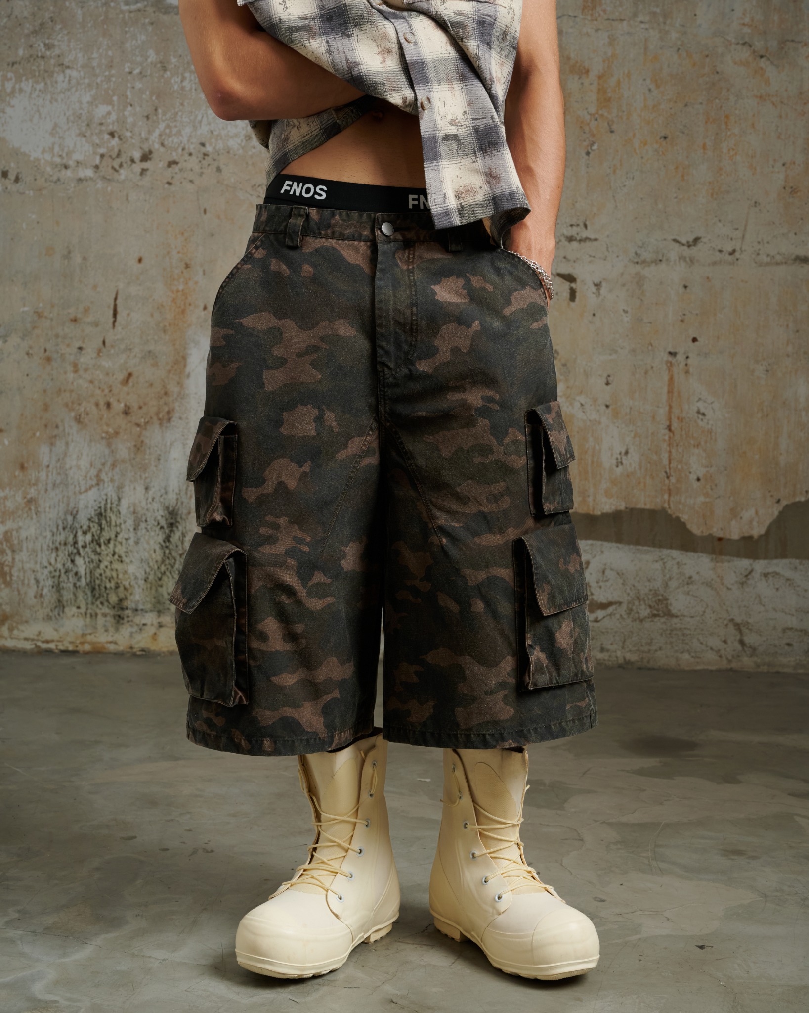 CS2 - "FNOS" WASHED CAMO SHORT - BROWN