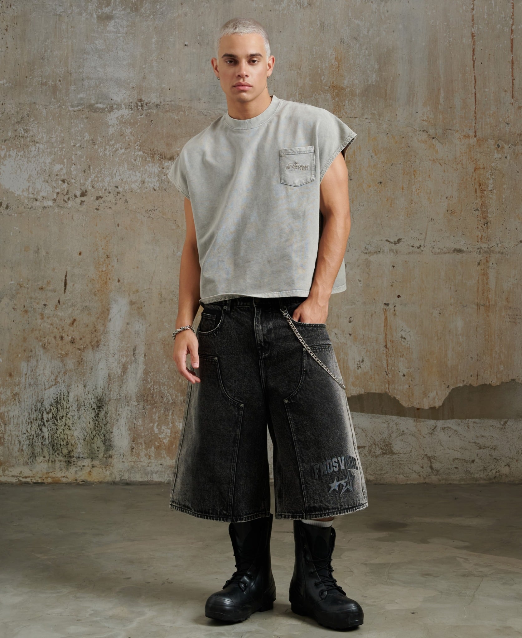 BSJ4 - "FNOSVERSE" BAGGY JORTS WASH - BLACK