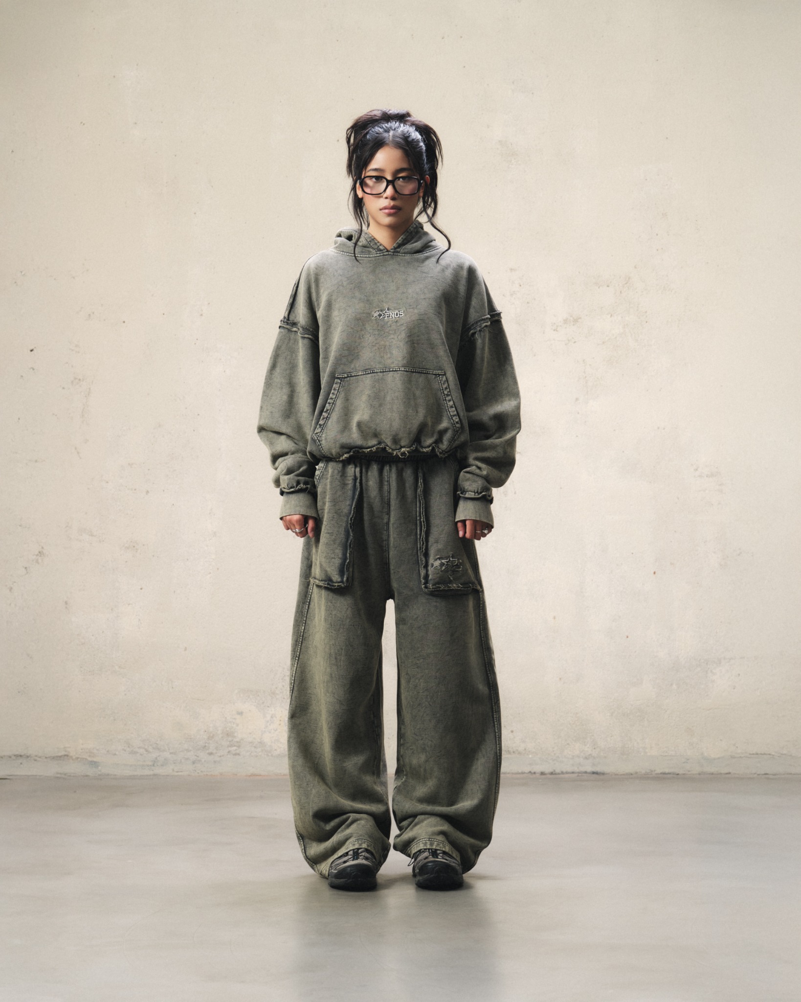 HDW2 - FNOS RÉVOLTE WASHED HOODIE - OLIVE WASH