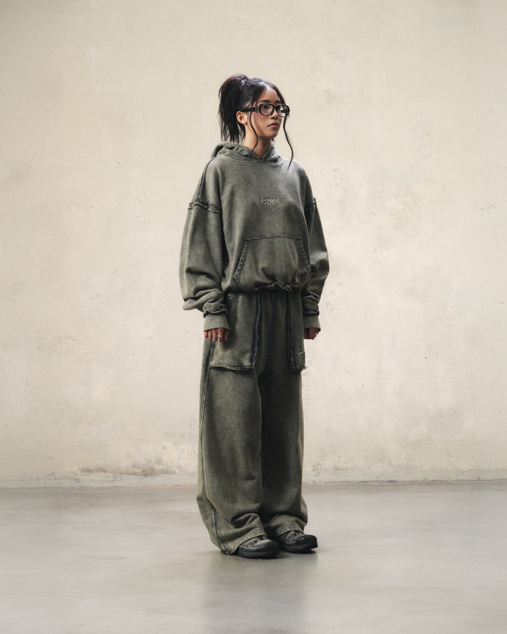 HDW2 - FNOS RÉVOLTE WASHED HOODIE - OLIVE WASH