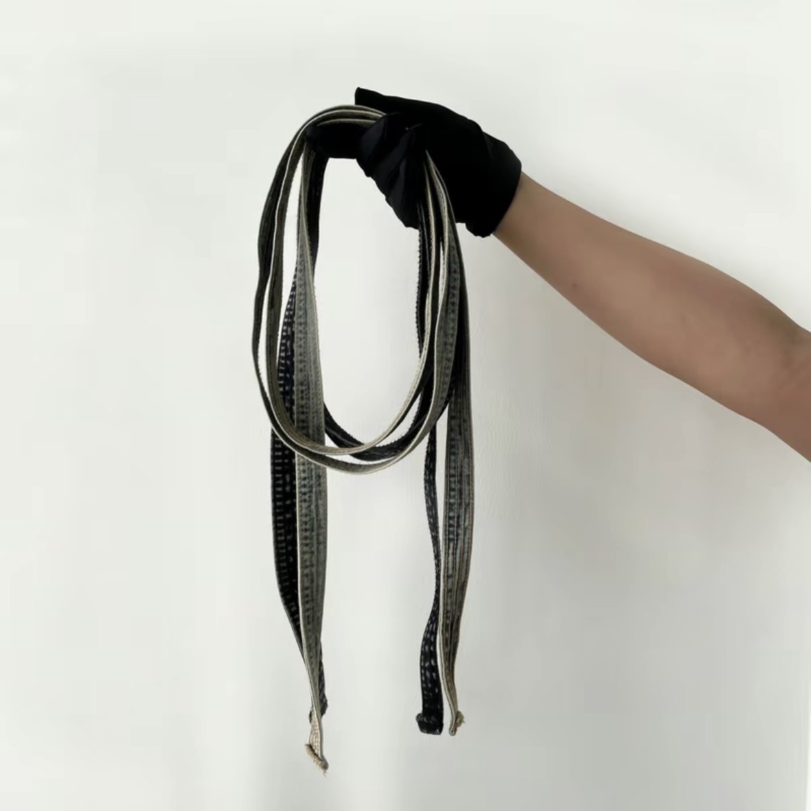 DS1 - SIGNATURE DRAWSTRING - BLACK