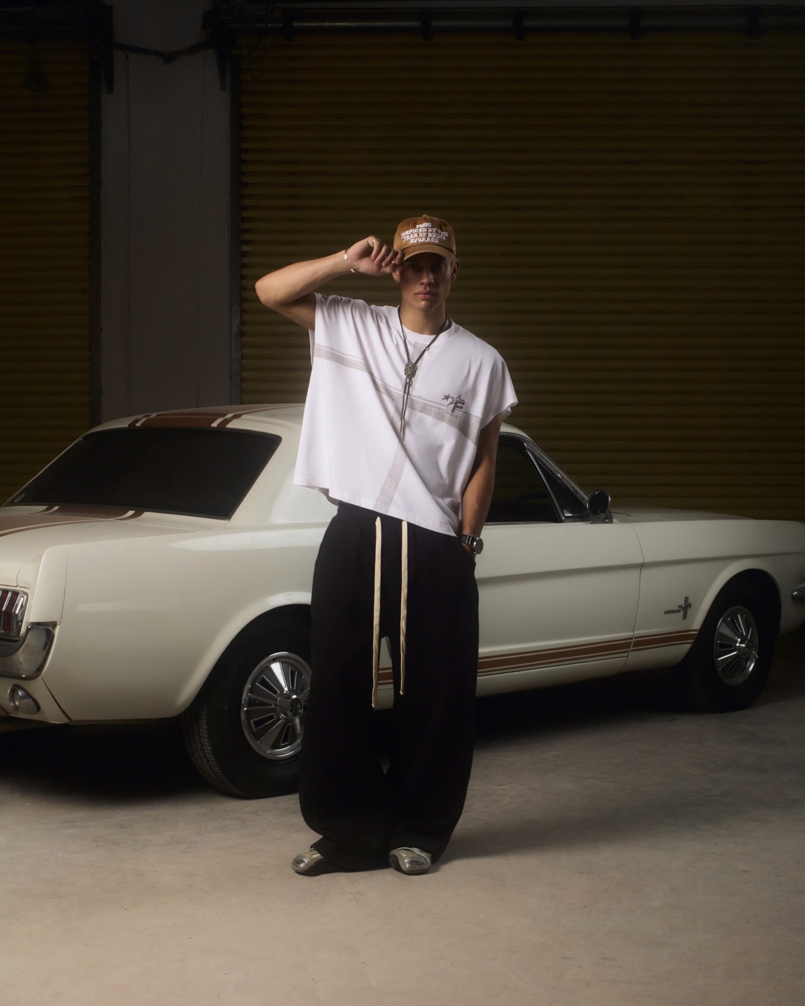 TBC1 - "CROSSOVER" BAT CUT T-SHIRT - WHITE