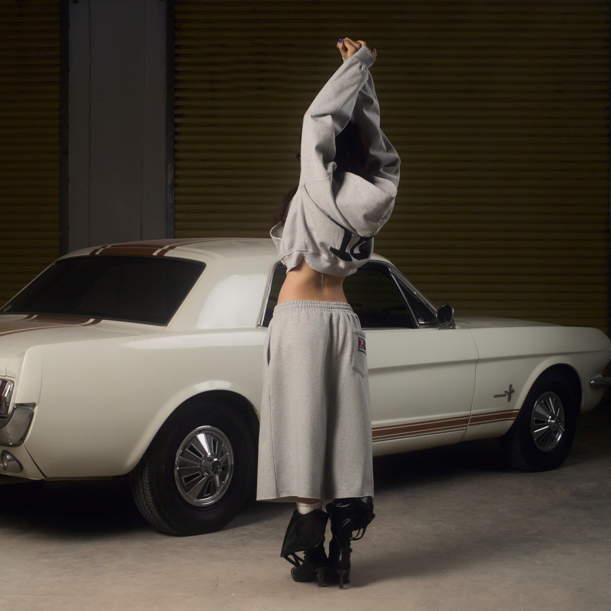 SJB1 - "EXTRAORDINARY" SWEAT JORTS - GREY