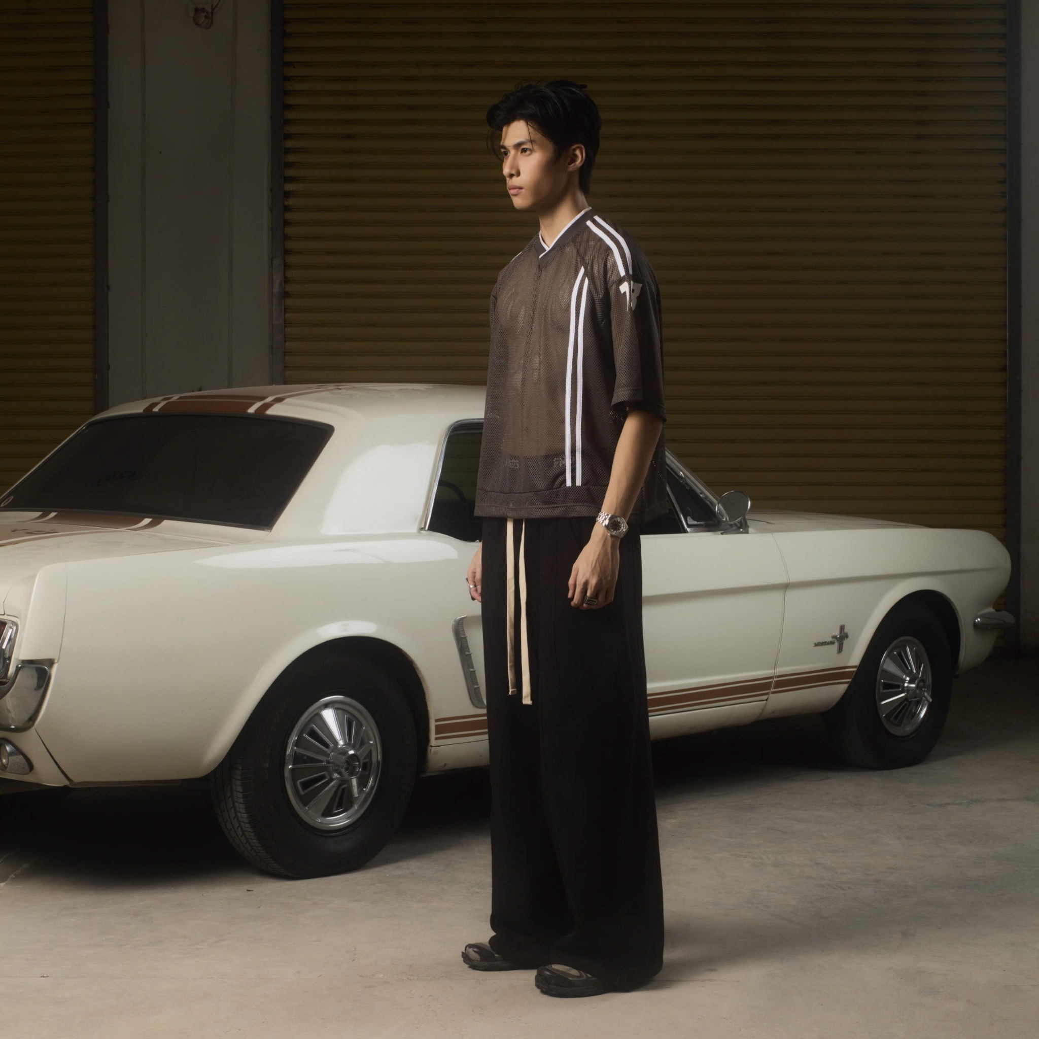 JS8 - 18+ MESH JERSEY TEE - BLACK