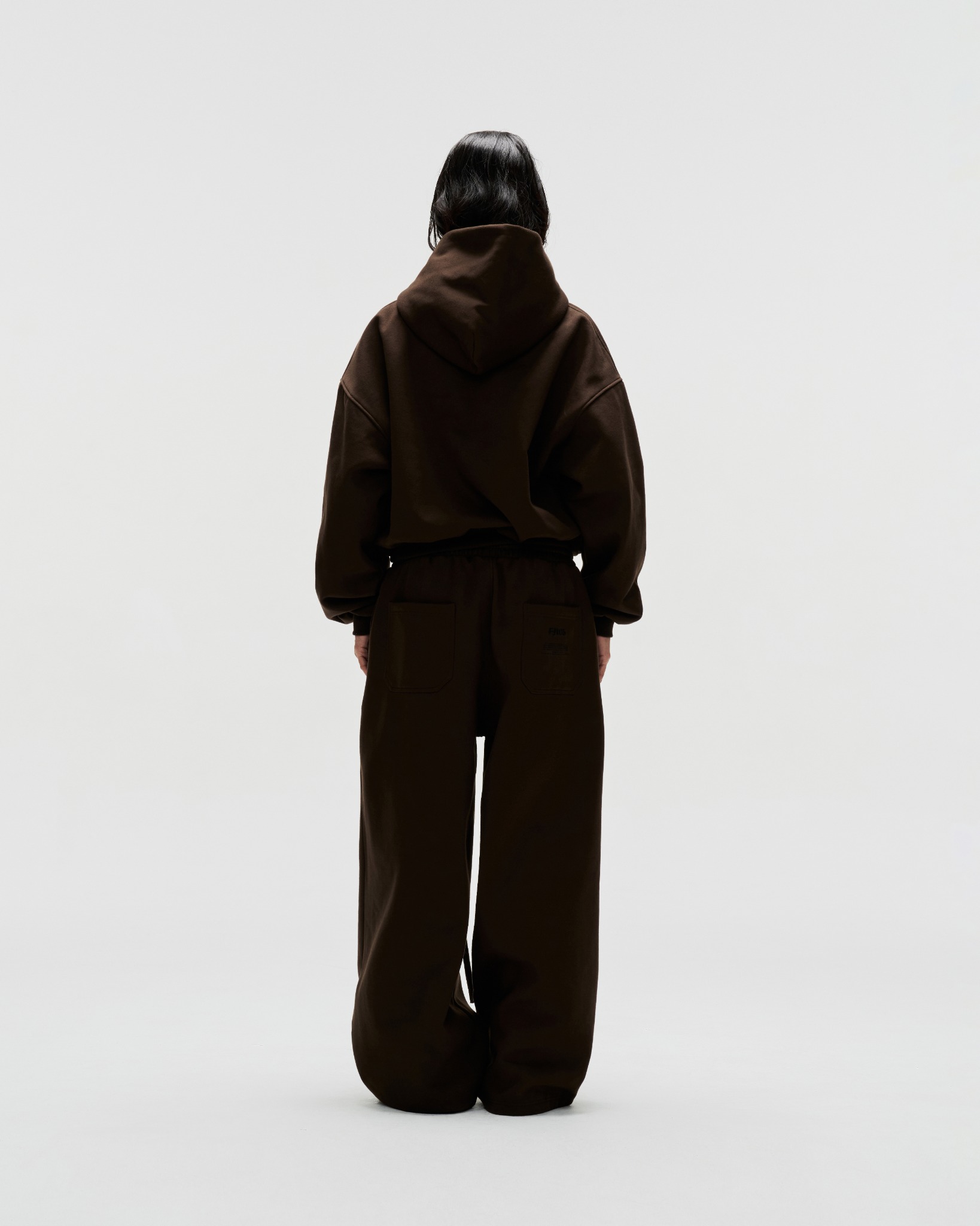 JGN8 - "FNOS" SWEAT PANT - BROWN