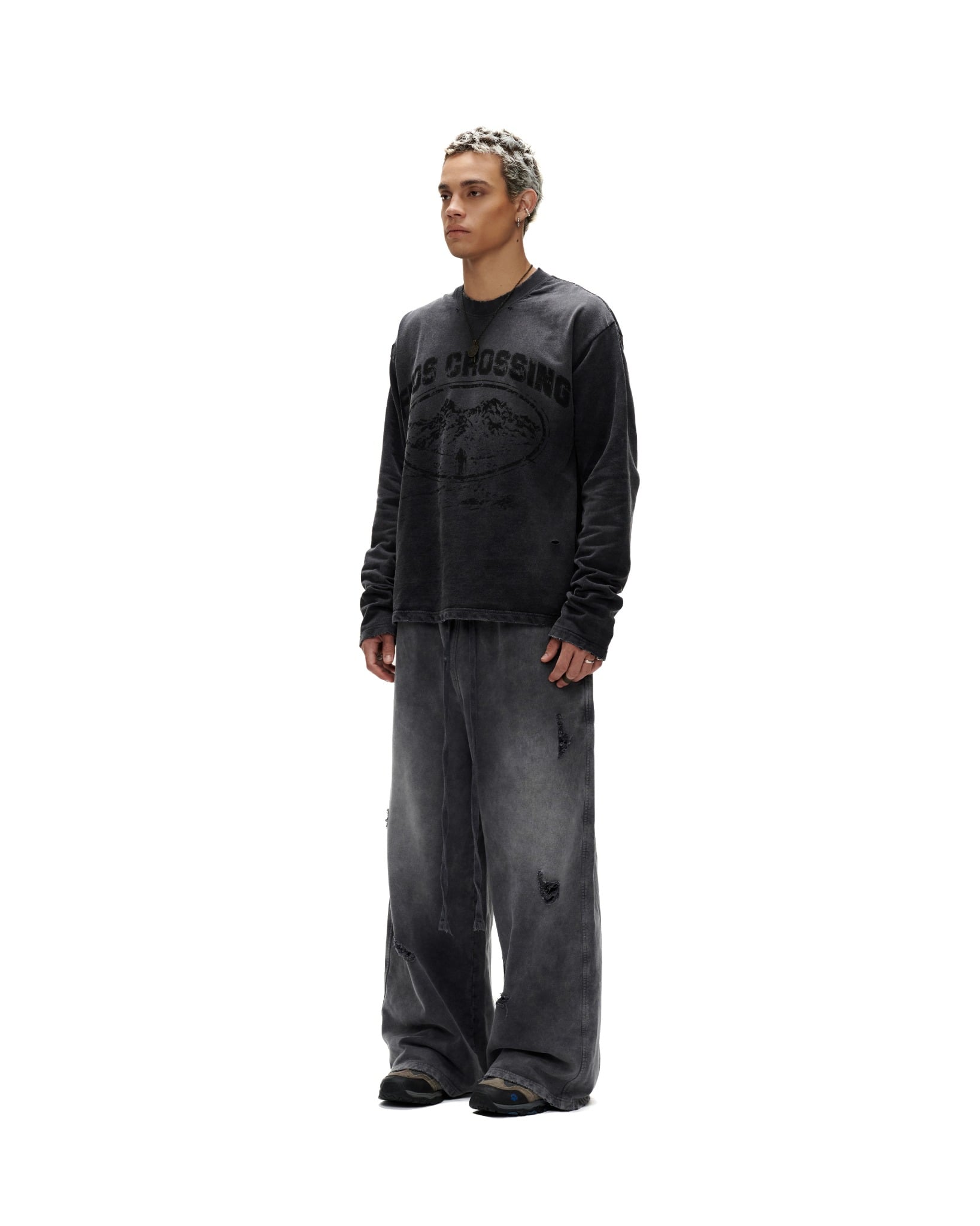 JGW8 - "FNOS" WASHED RIPPED SWEATPANTS - DARK GREY