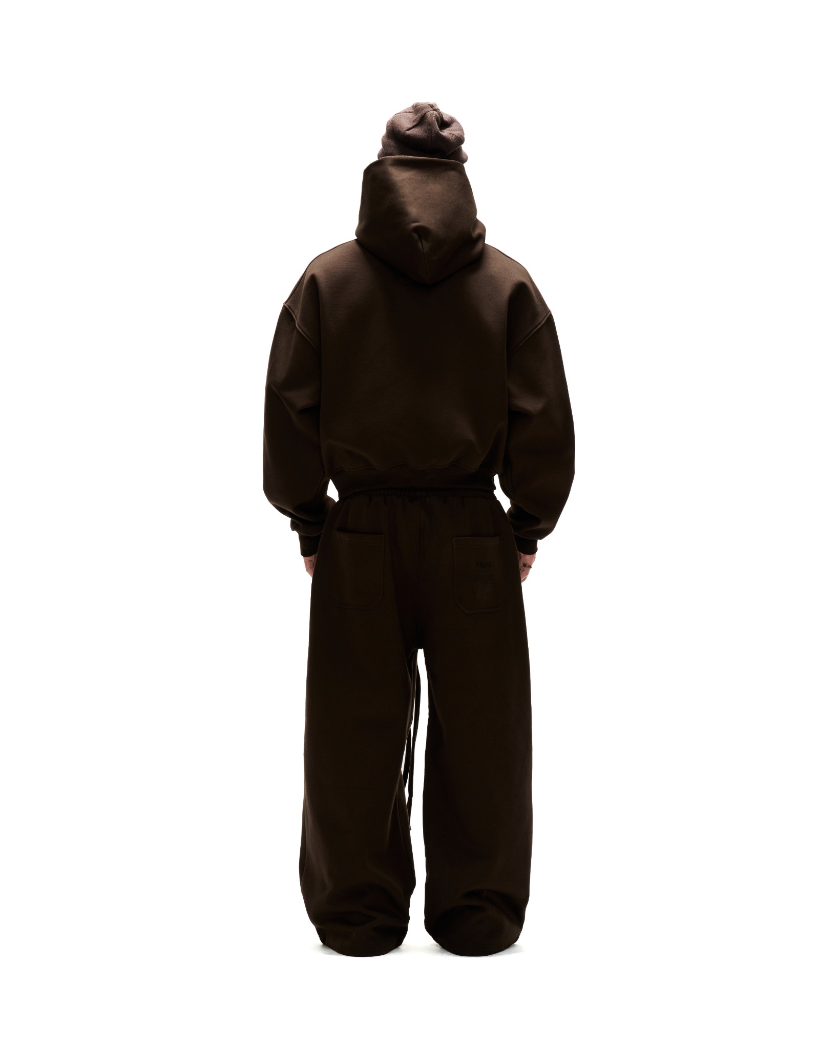 JGN8 - "FNOS" SWEAT PANT - BROWN