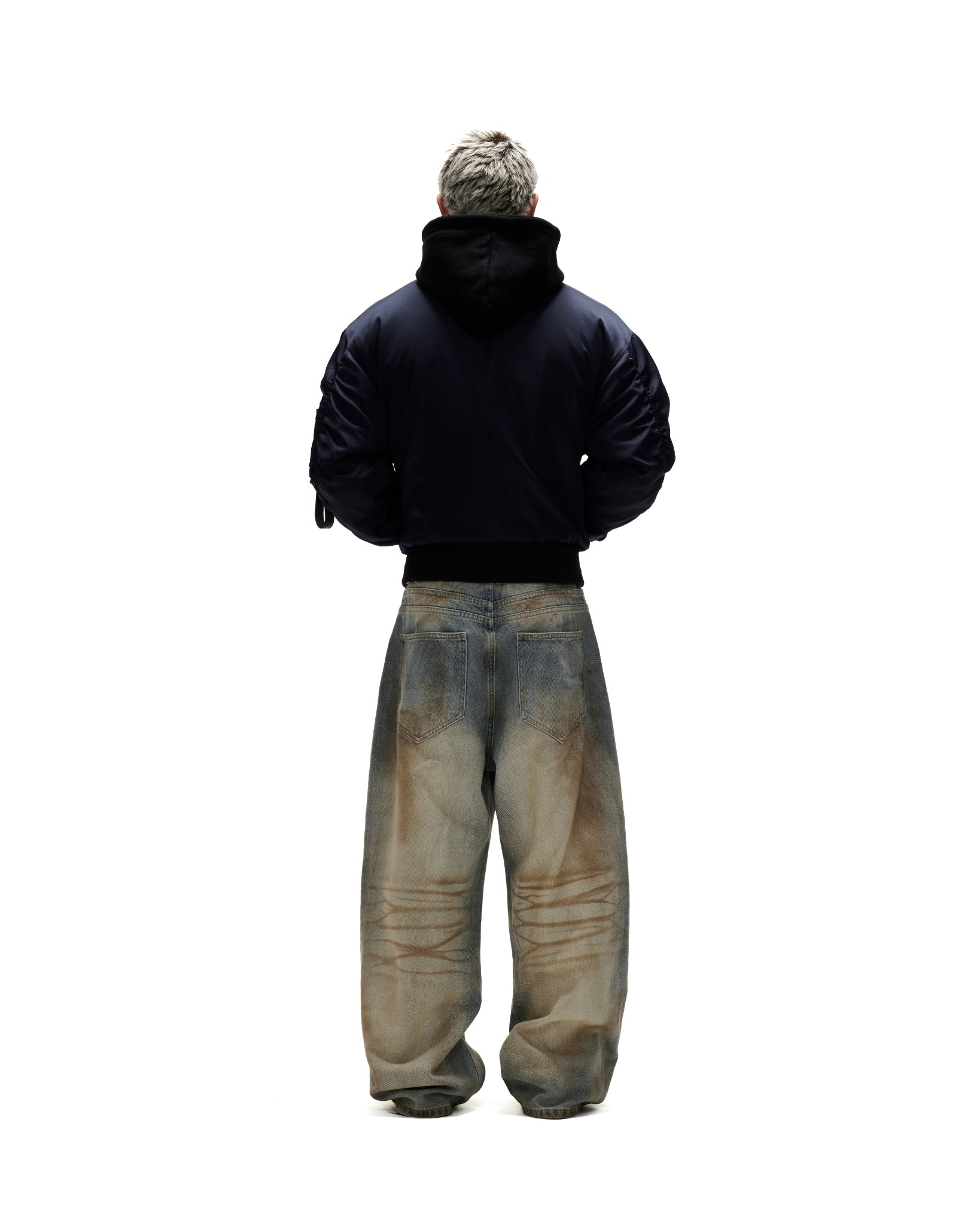 ERG24 - "FNOS" DIRTY EFFECT WASHED JEANS - LIGHT BLUE